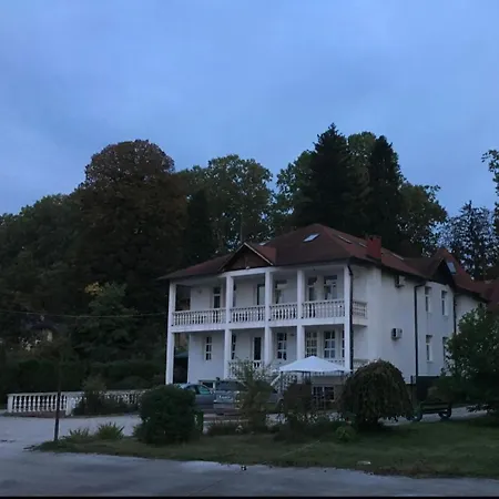 Villa Kuca Za Izdavanje